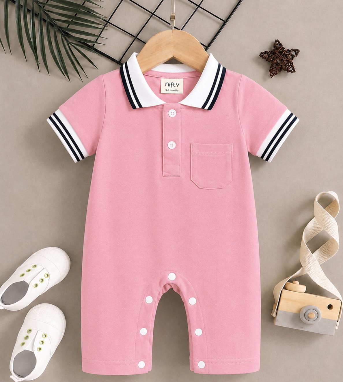 Plush-Polo Romper - Light pink with white Collars